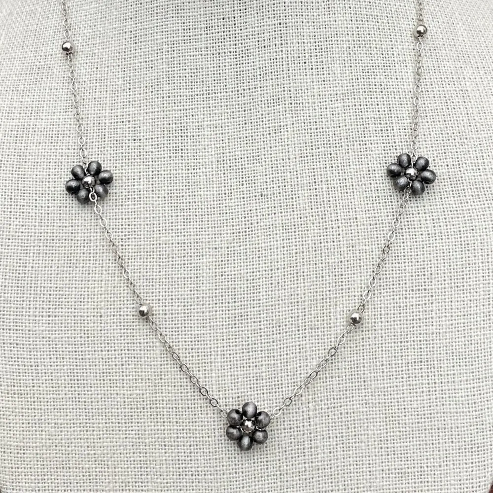 Navajo Style Pearl Daisy Chain Necklace - Picture 1 of 2